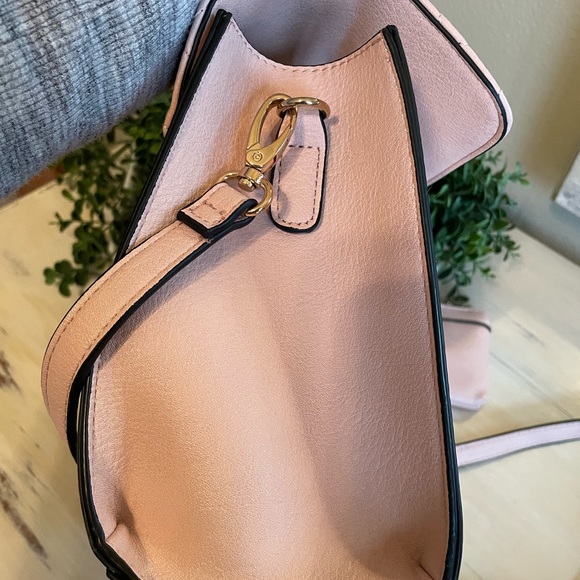 Dune London dusty rose color purse with removable Crossbody strap - Picture 14 of 14